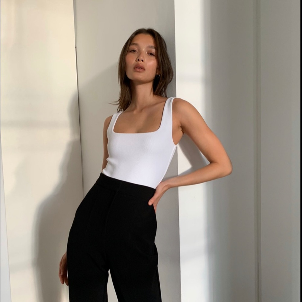 Aritzia Babaton White Countour Bodysuit XS